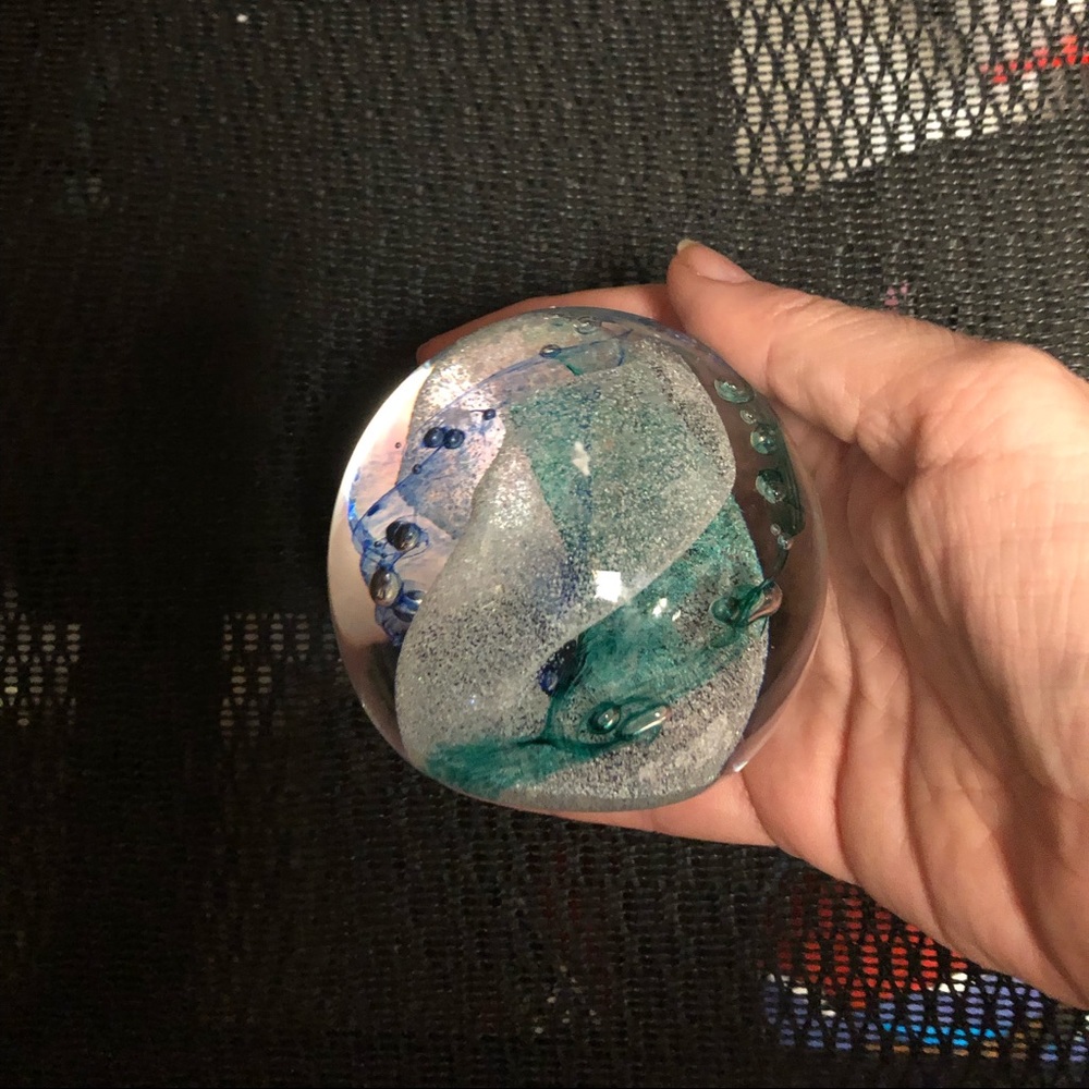 Caithness of Scotland Artsy Glass Paperweight- 532 $50 or $45 w/offer